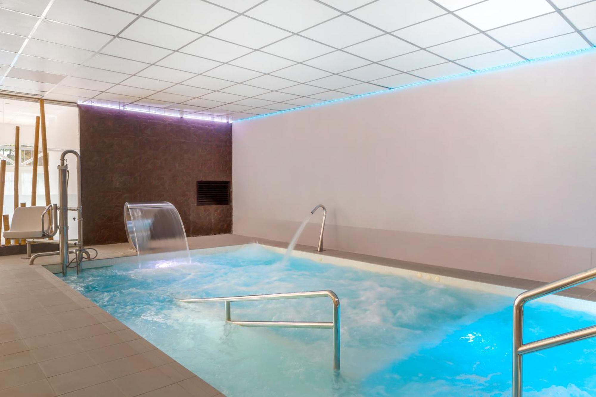 Royal Oasis Club At Pueblo Quinta Aparthotel Benalmadena Luaran gambar