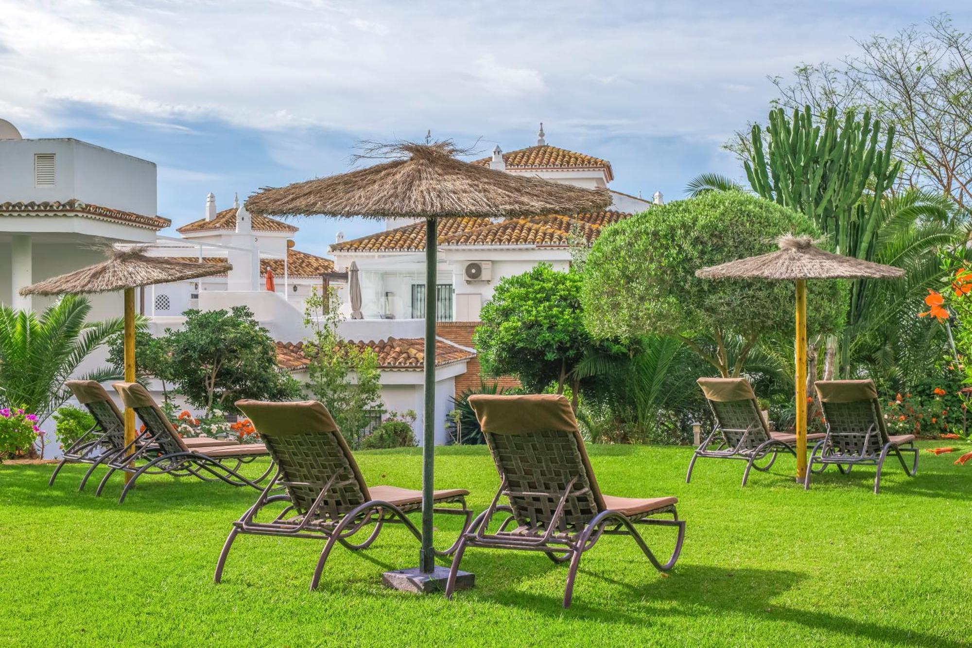 Royal Oasis Club At Pueblo Quinta Aparthotel Benalmadena Luaran gambar