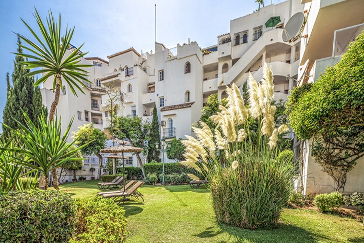 Royal Oasis Club At Pueblo Quinta Aparthotel Benalmadena Luaran gambar