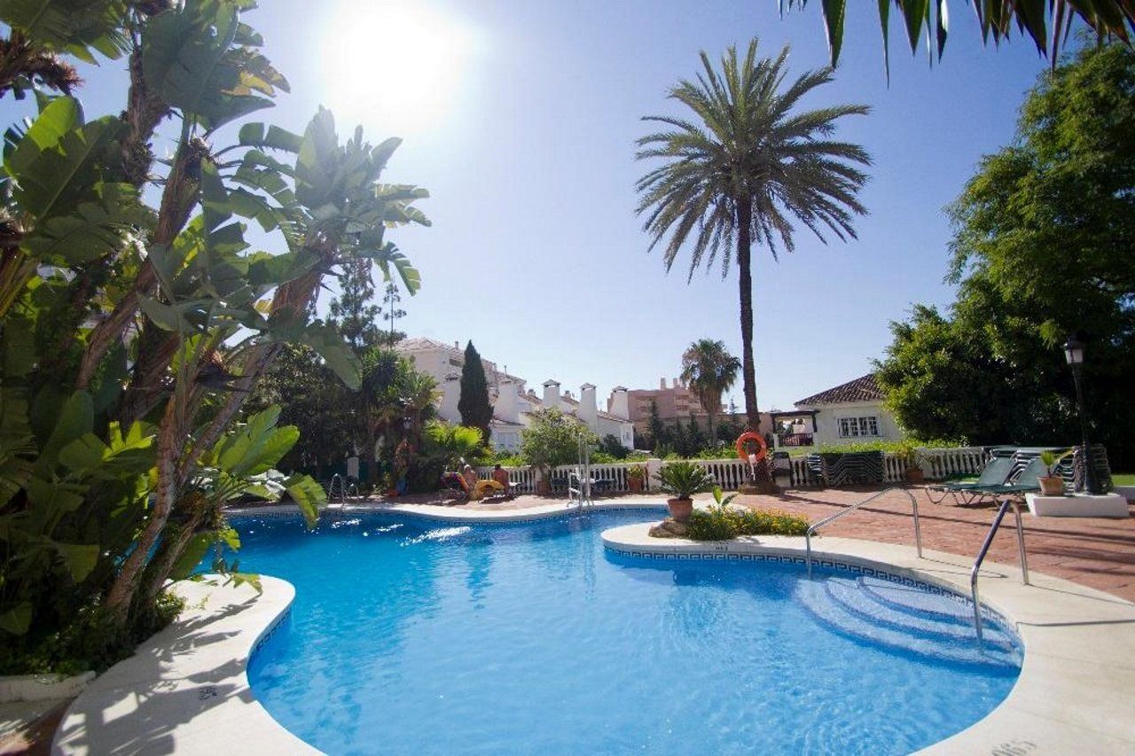 Royal Oasis Club At Pueblo Quinta Aparthotel Benalmadena Luaran gambar